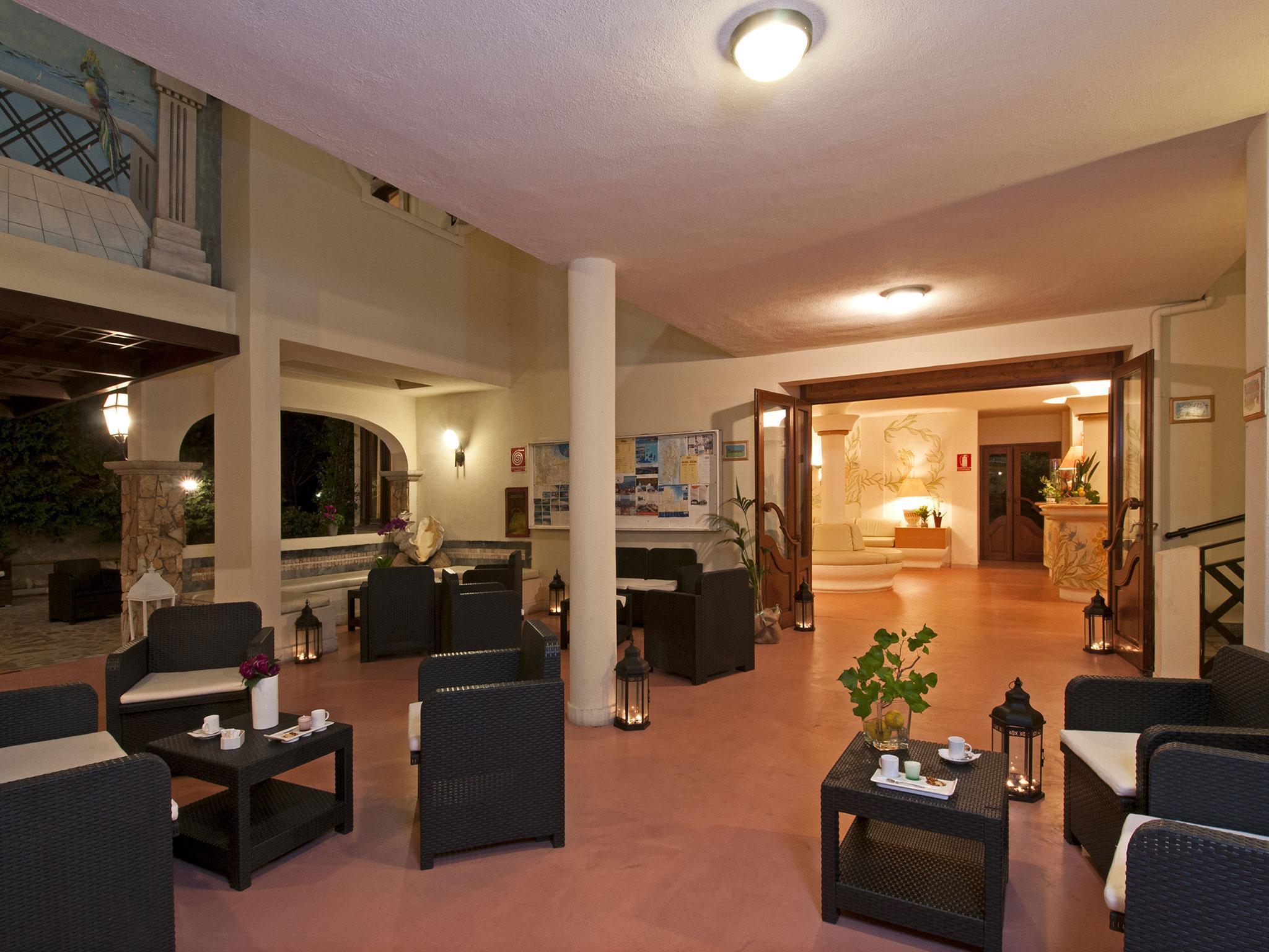 Hotel Palau Buitenkant foto