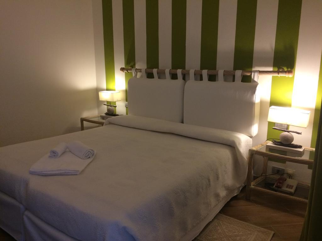 Hotel Palau Buitenkant foto