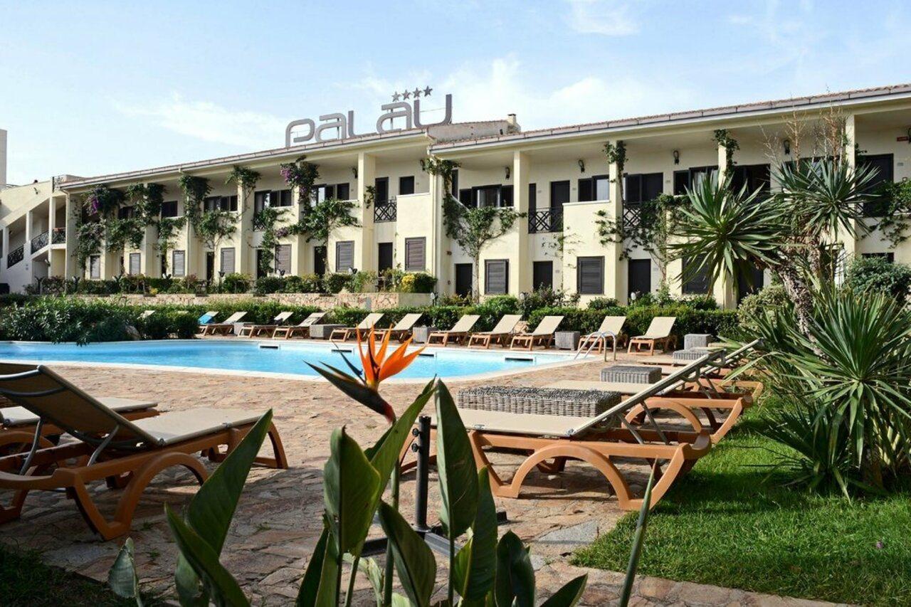 Hotel Palau Buitenkant foto